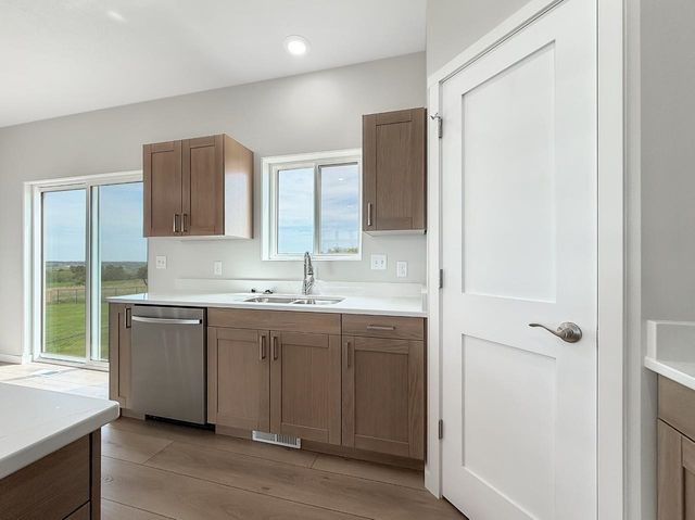 2301 Johnson St., Burlington, ND 58722