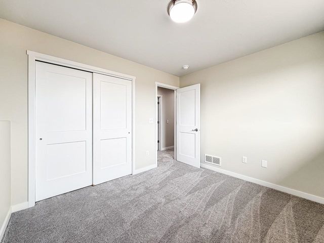 2301 Johnson St., Burlington, ND 58722