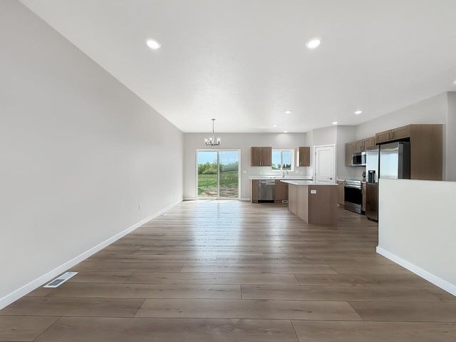 2301 Johnson St., Burlington, ND 58722