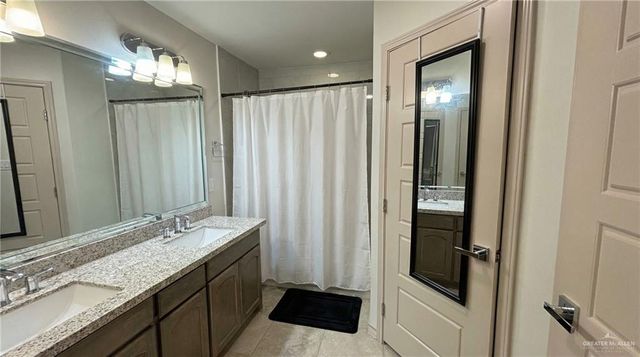 2421 Antelope Canyon Street, Edinburg, TX 78541