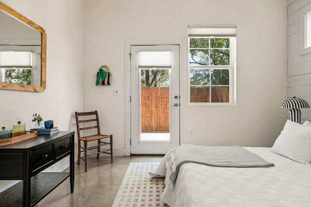 1176 Lott Ave, Austin, TX 78721