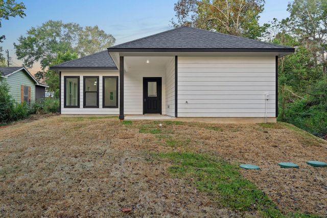 14882 Big Springs Circle, Willis, TX 77378