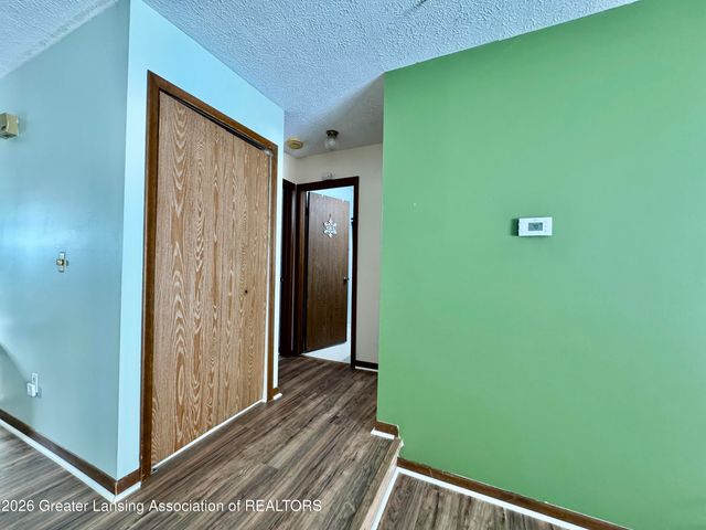 2120 La Mer Lane, Haslett, MI 48840