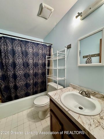 2120 La Mer Lane, Haslett, MI 48840