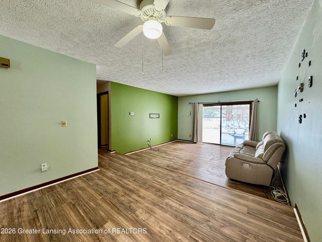 2120 La Mer Lane, Haslett, MI 48840