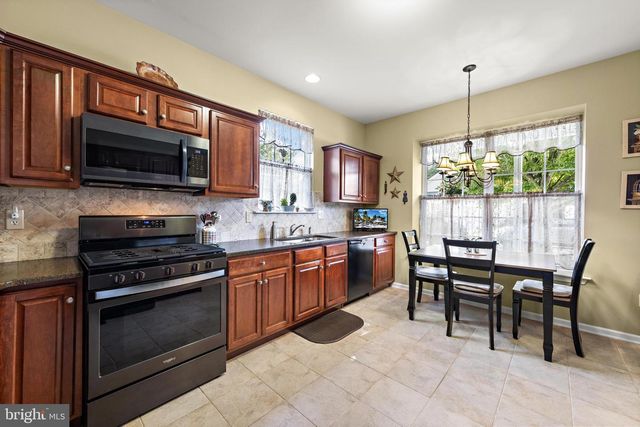 140 BRIARWOOD DR, Tuckerton, NJ 08087