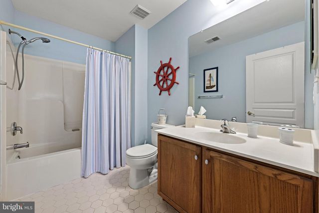 140 BRIARWOOD DR, Tuckerton, NJ 08087
