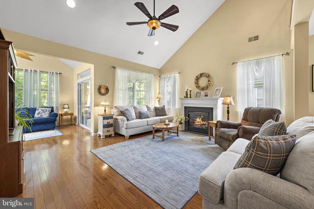 140 BRIARWOOD DR, Tuckerton, NJ 08087