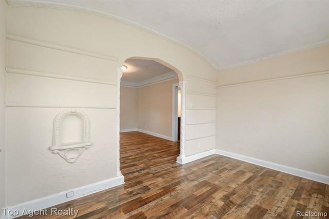 16565 Roselawn Street, Detroit, MI 48221