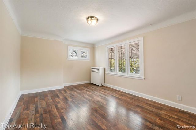 16565 Roselawn Street, Detroit, MI 48221
