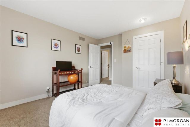 3083 College Drive, Blair, NE 68008