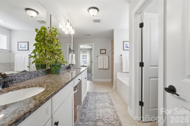 727 Misty Arbor Ford, Clover, SC 29710