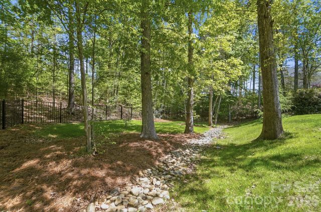 727 Misty Arbor Ford, Clover, SC 29710