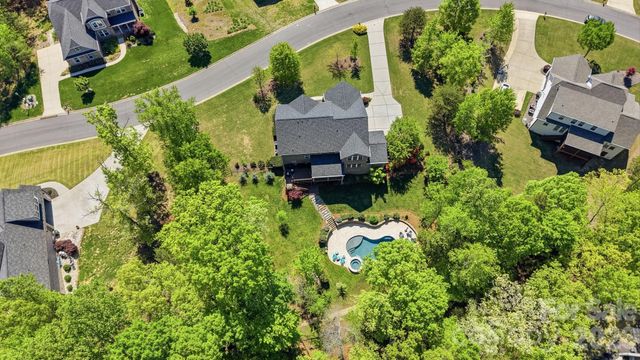 727 Misty Arbor Ford, Clover, SC 29710