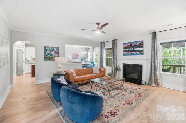 727 Misty Arbor Ford, Clover, SC 29710