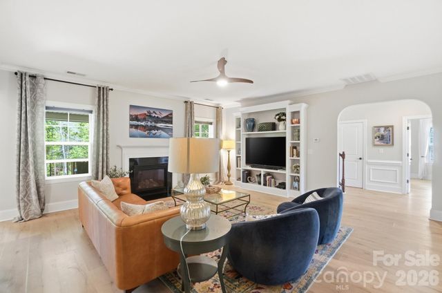 727 Misty Arbor Ford, Clover, SC 29710