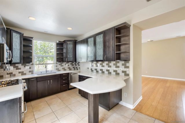 13326 Via Santillana, San Diego, CA 92129