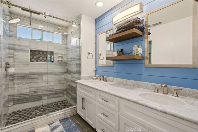 1809 Vanderbilt Lane C, Redondo Beach, CA 90278