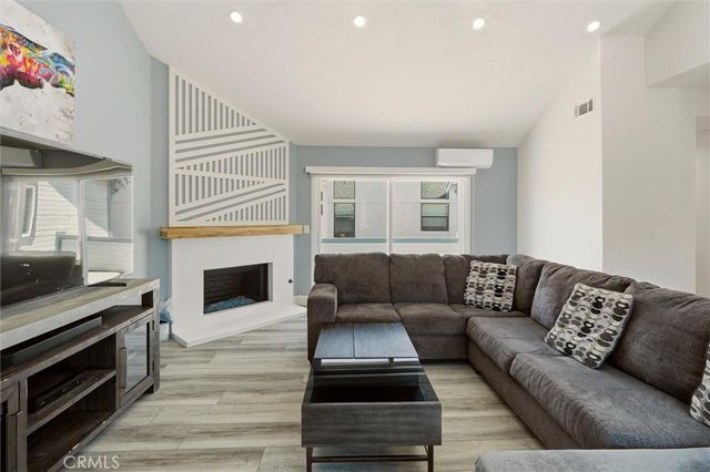 1809 Vanderbilt Lane C, Redondo Beach, CA 90278