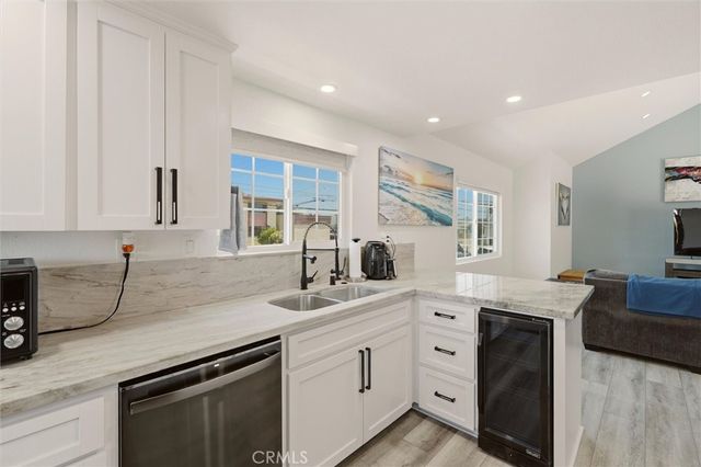 1809 Vanderbilt Lane C, Redondo Beach, CA 90278