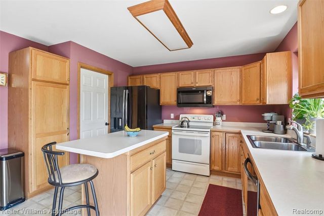 1480 Peppergrove Drive, Brighton, MI 48116