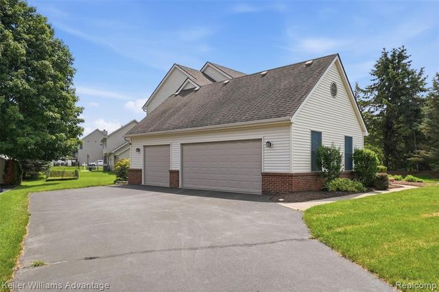1480 Peppergrove Drive, Brighton, MI 48116