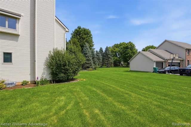 1480 Peppergrove Drive, Brighton, MI 48116