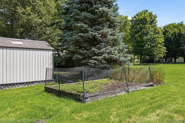 1480 Peppergrove Drive, Brighton, MI 48116
