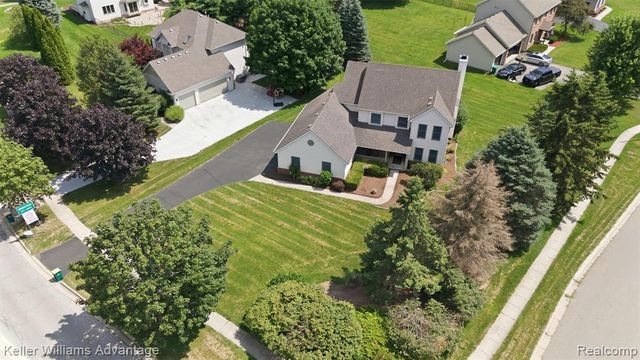 1480 Peppergrove Drive, Brighton, MI 48116