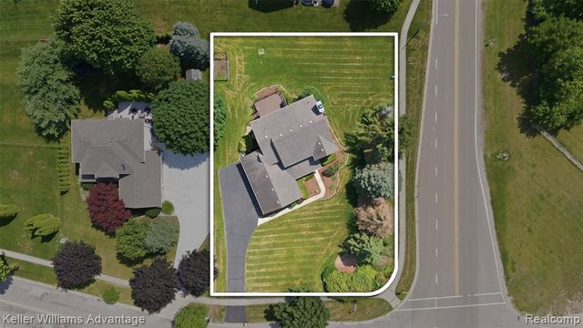 1480 Peppergrove Drive, Brighton, MI 48116