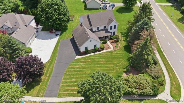 1480 Peppergrove Drive, Brighton, MI 48116