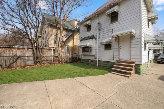 686 E 92nd Street, Cleveland, OH 44108