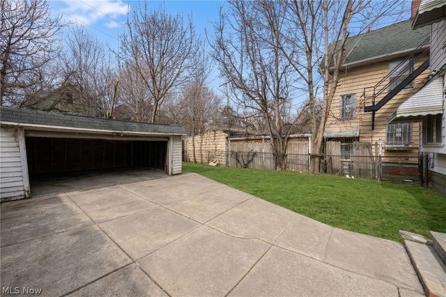 686 E 92nd Street, Cleveland, OH 44108