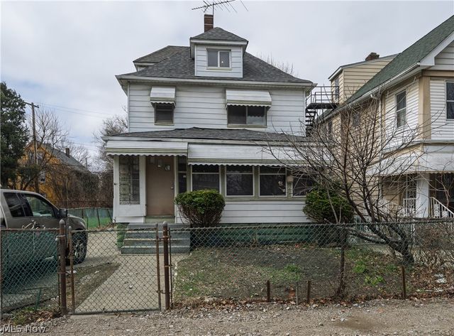 686 E 92nd Street, Cleveland, OH 44108