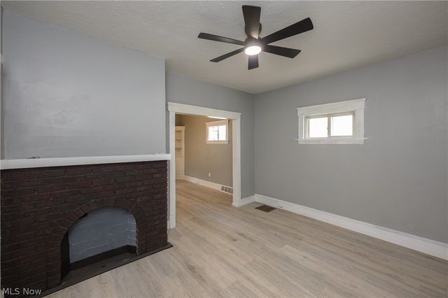 686 E 92nd Street, Cleveland, OH 44108