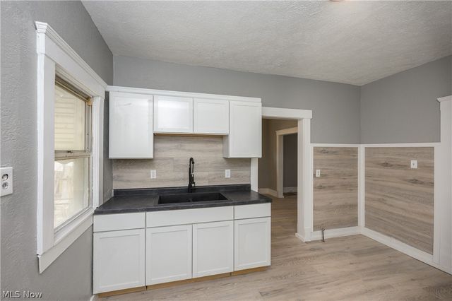 686 E 92nd Street, Cleveland, OH 44108