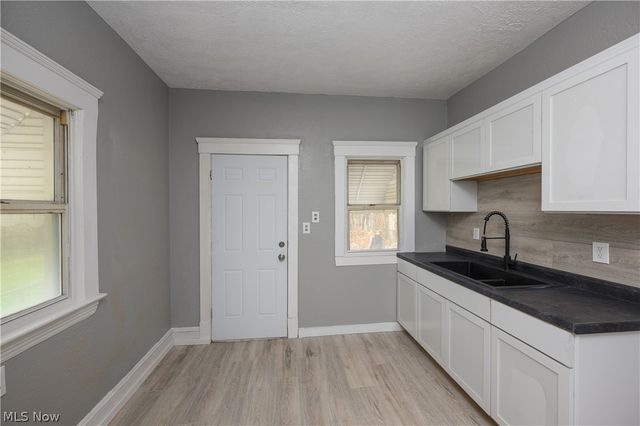 686 E 92nd Street, Cleveland, OH 44108