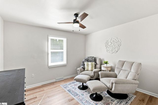 23 Lee Way, Taylors, SC 29687