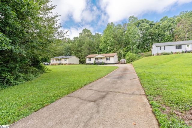 23 Lee Way, Taylors, SC 29687