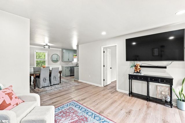 23 Lee Way, Taylors, SC 29687