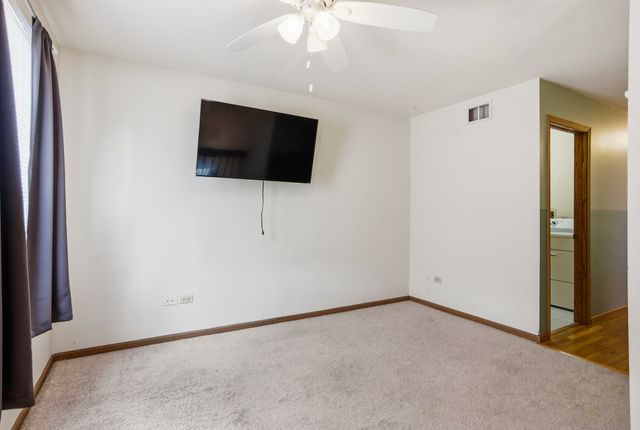5610 W VON Avenue A, Monee, IL 60449
