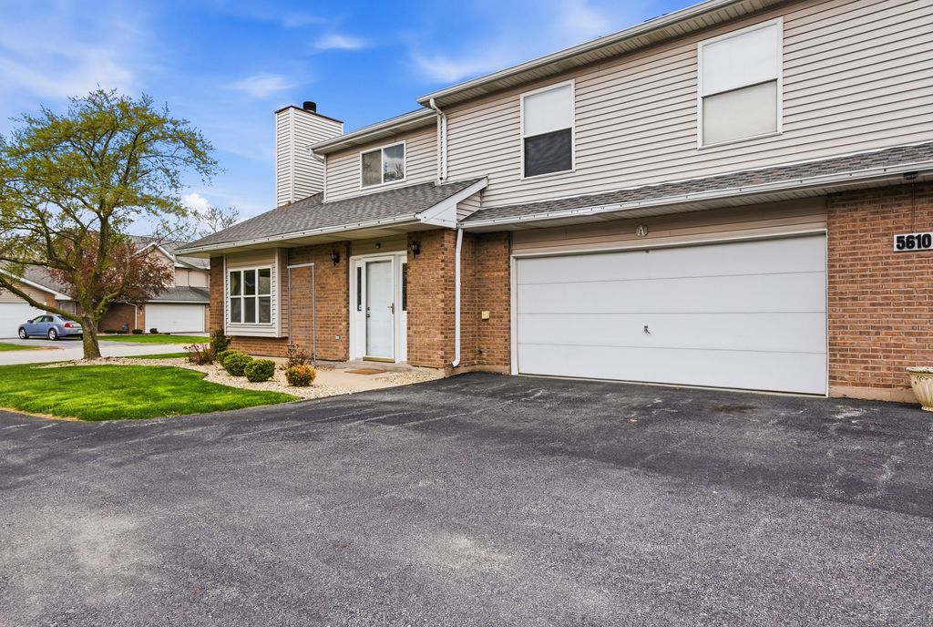 5610 W VON Avenue A, Monee, IL 60449