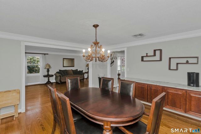 10 Cliffmount Drive, Bloomfield, CT 06002