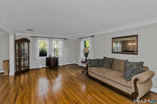 10 Cliffmount Drive, Bloomfield, CT 06002