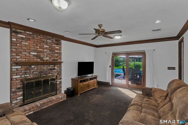 10 Cliffmount Drive, Bloomfield, CT 06002