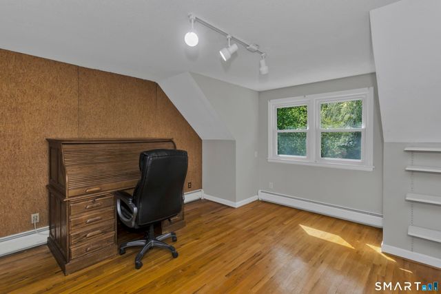 10 Cliffmount Drive, Bloomfield, CT 06002