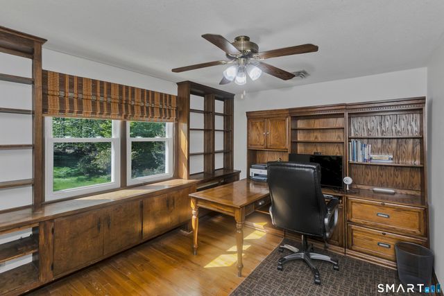10 Cliffmount Drive, Bloomfield, CT 06002