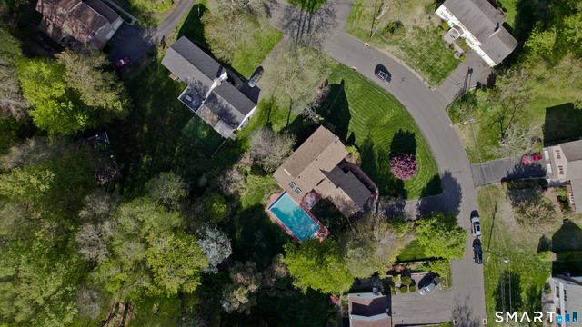 10 Cliffmount Drive, Bloomfield, CT 06002