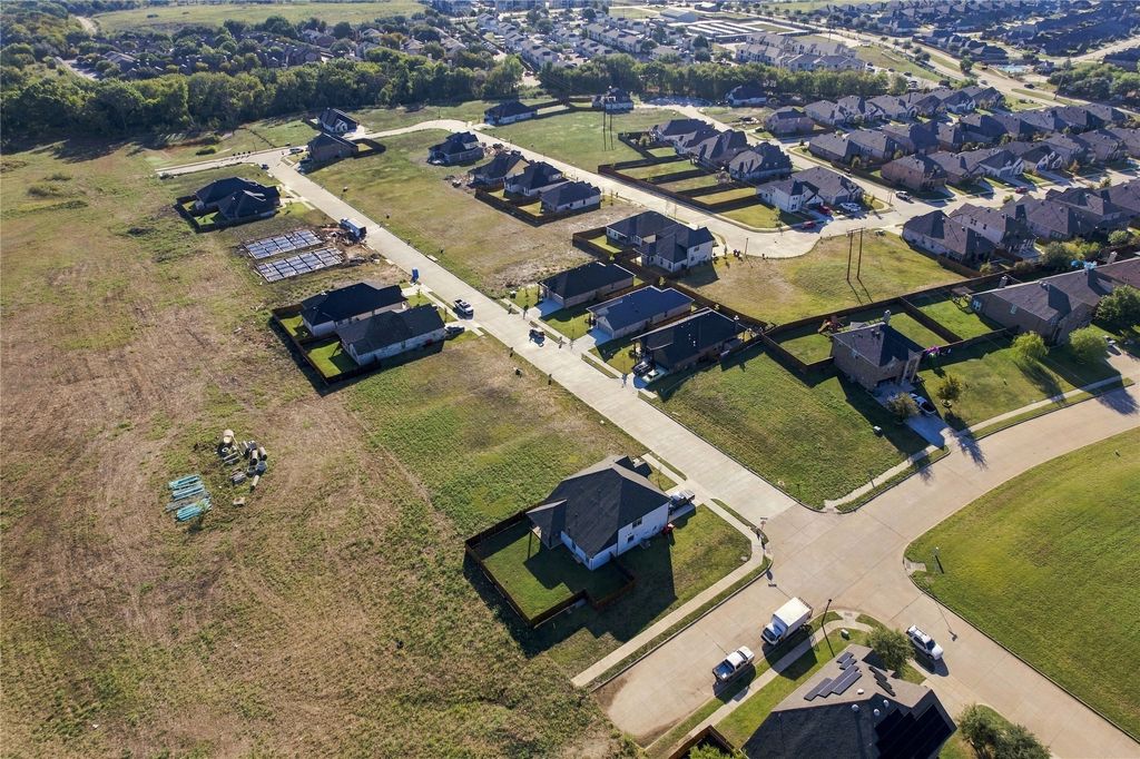 605 Parakeet Lane, Sherman, TX 75092
