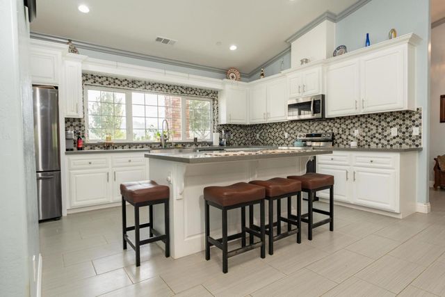 16605 Deer Creek Drive, Springville, CA 93265